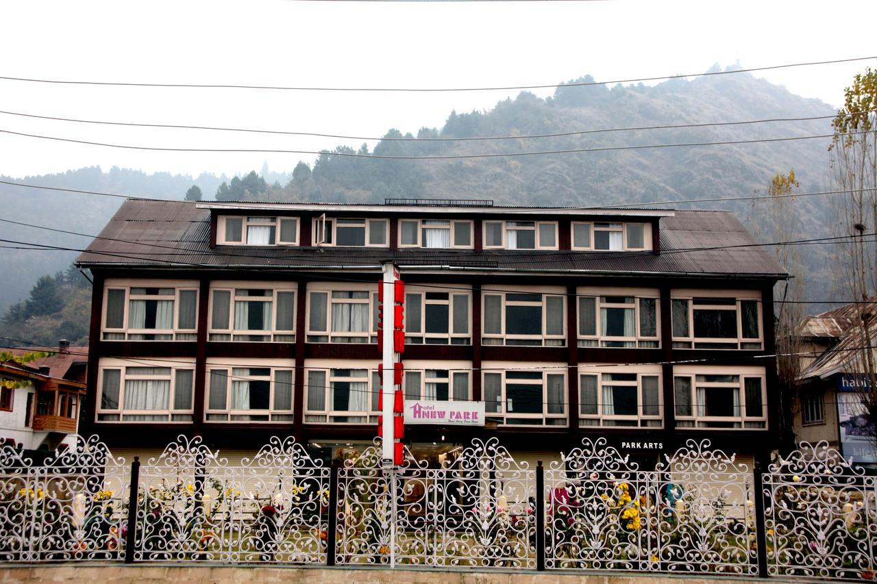 Hotel New Park At Dal Lake Srīnagar Exterior foto